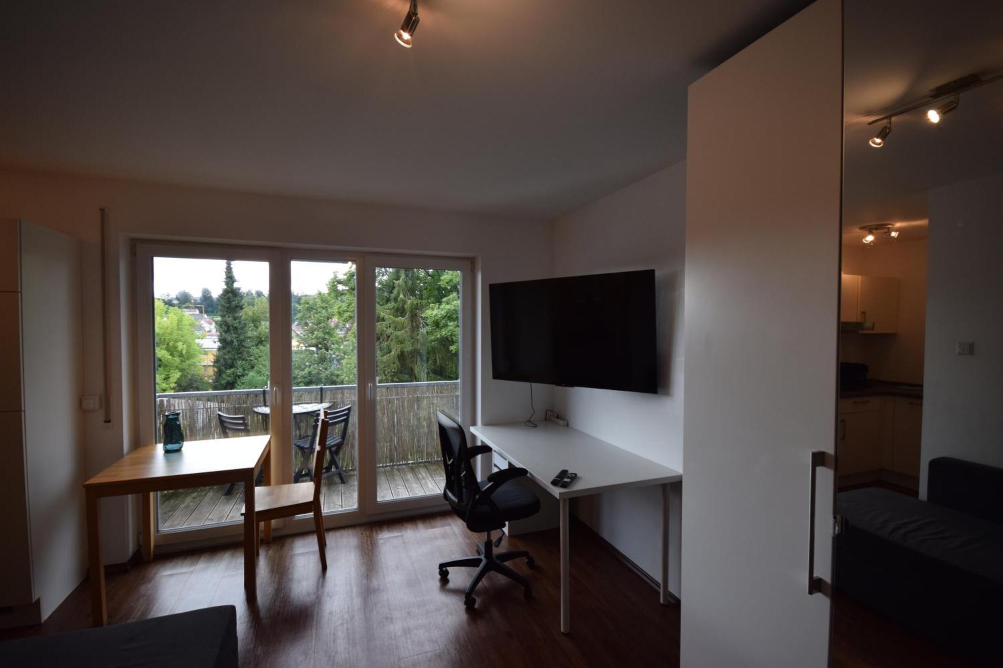 Biberach an der Riß Nestwerk Komfort R23-12 - Balkon, Arbeitsplatz & Zentrumsnah מראה חיצוני תמונה
