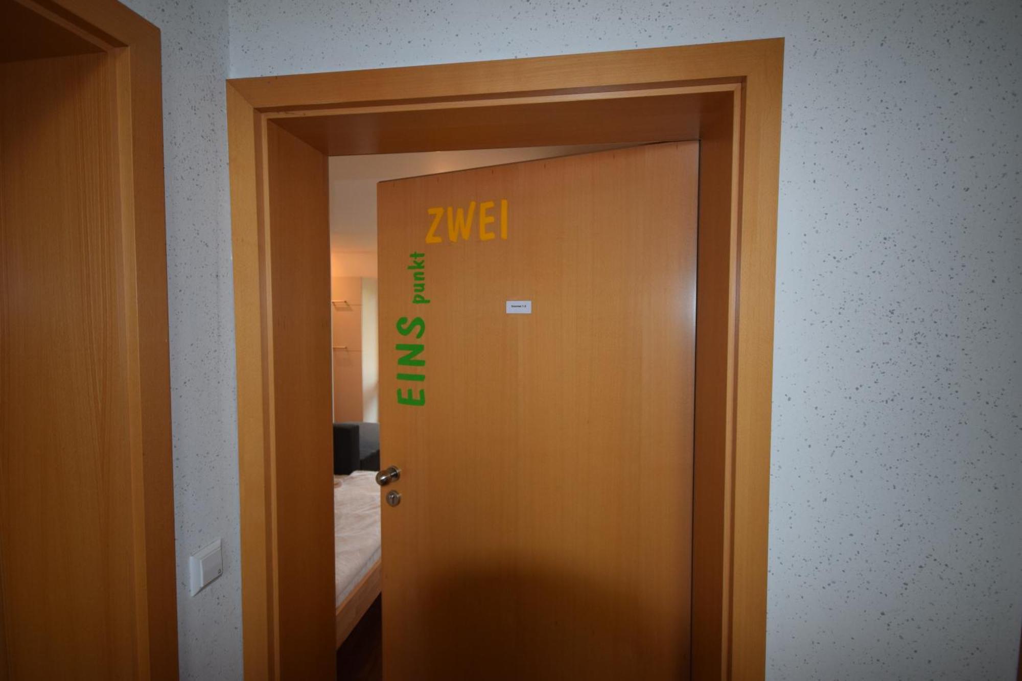 Biberach an der Riß Nestwerk Komfort R23-12 - Balkon, Arbeitsplatz & Zentrumsnah מראה חיצוני תמונה